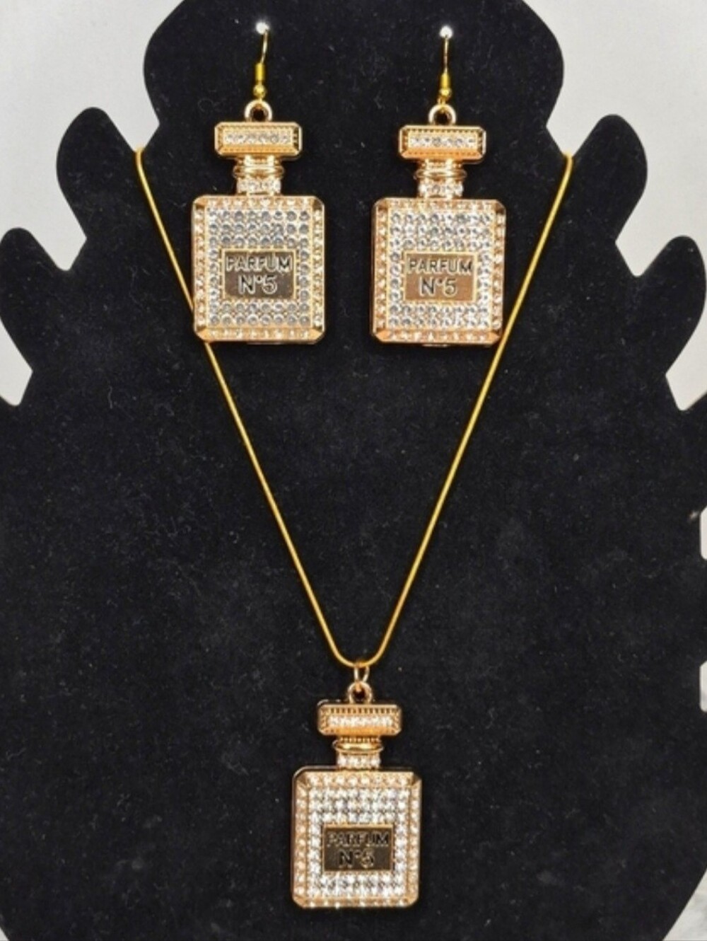 NWT Handmade 3pc LUXURY FASHIONED ✨BLING✨ Necklace & Earrings Set